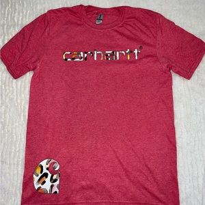 (Not authentic Carhartt) Cute with a flannel or alone! Leopard Colorful! Red.